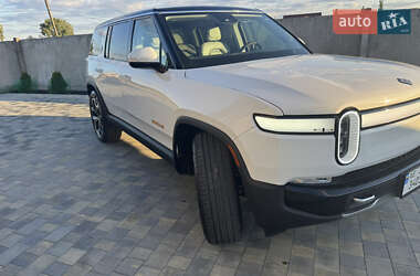 Універсал Rivian R1S 2024 в 