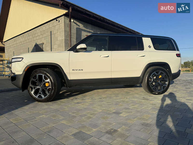 Універсал Rivian R1S 2024 в Дніпрі