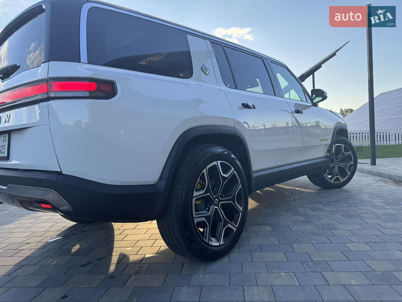 Універсал Rivian R1S 2024 в Дніпрі