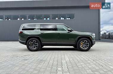 Позашляховик / Кросовер Rivian R1S 2023 в 