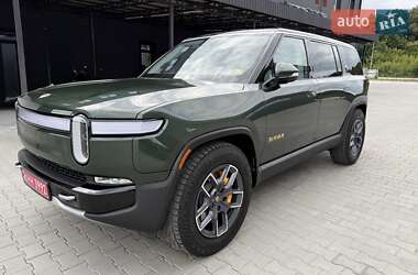 Позашляховик / Кросовер Rivian R1S 2023 в 