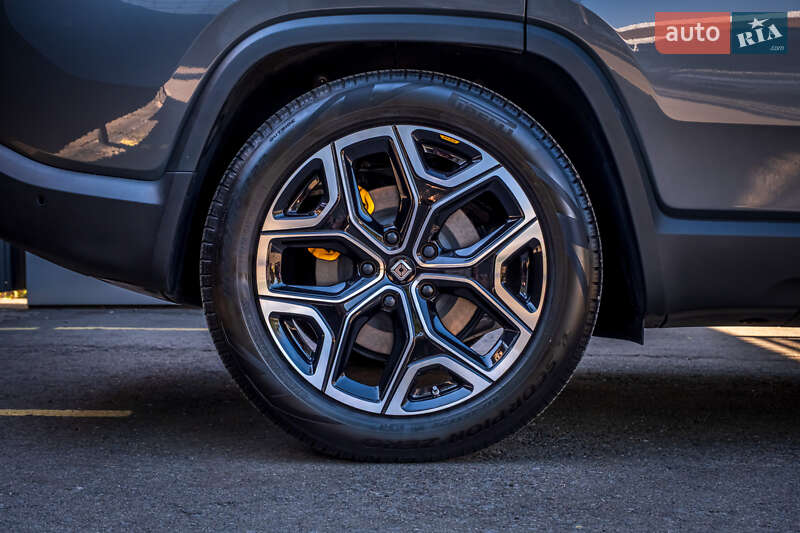 Позашляховик / Кросовер Rivian R1S 2023 в Києві