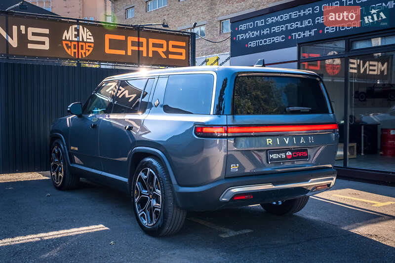 Позашляховик / Кросовер Rivian R1S 2023 в Києві