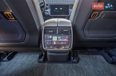 Позашляховик / Кросовер Rivian R1S 2023 в 