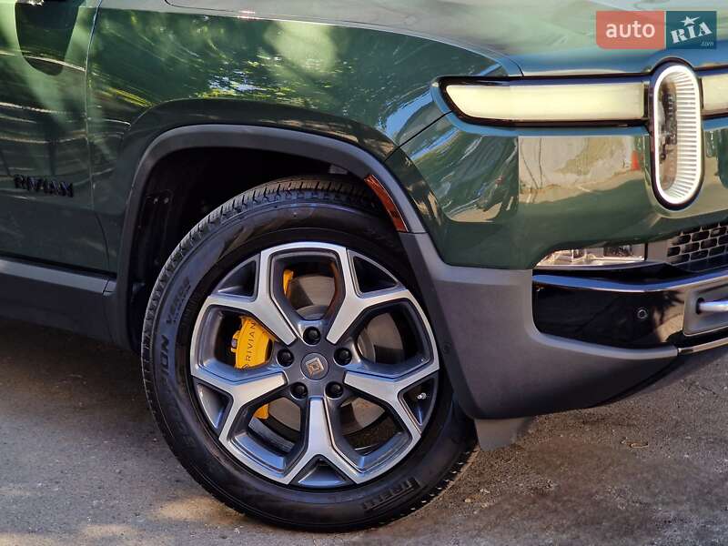 Внедорожник / Кроссовер Rivian R1S 2023 в Одессе