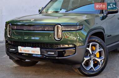 Позашляховик / Кросовер Rivian R1S 2023 в 
