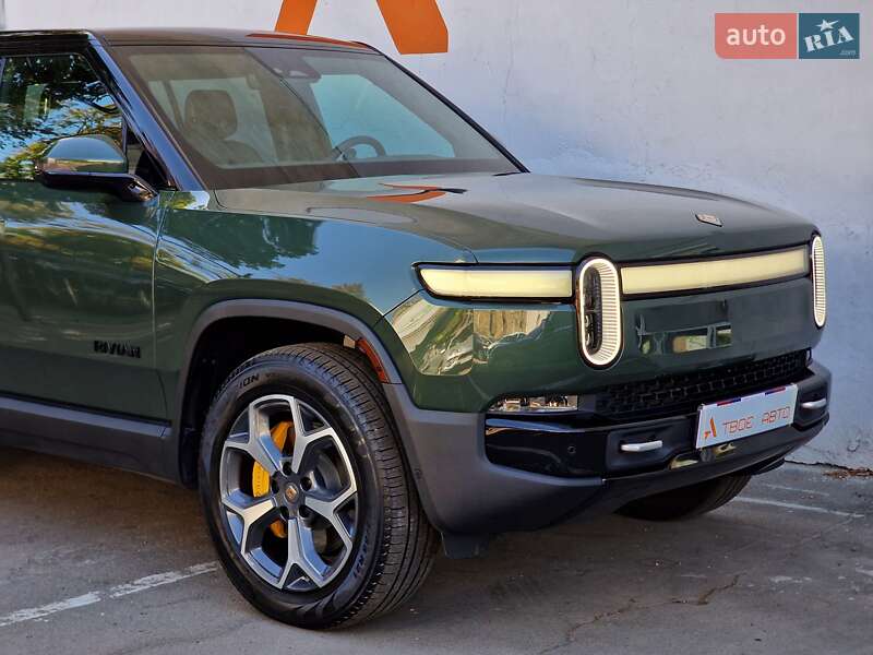 Внедорожник / Кроссовер Rivian R1S 2023 в Одессе