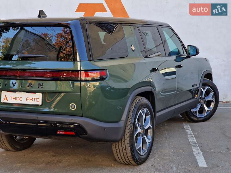 Внедорожник / Кроссовер Rivian R1S 2023 в Одессе