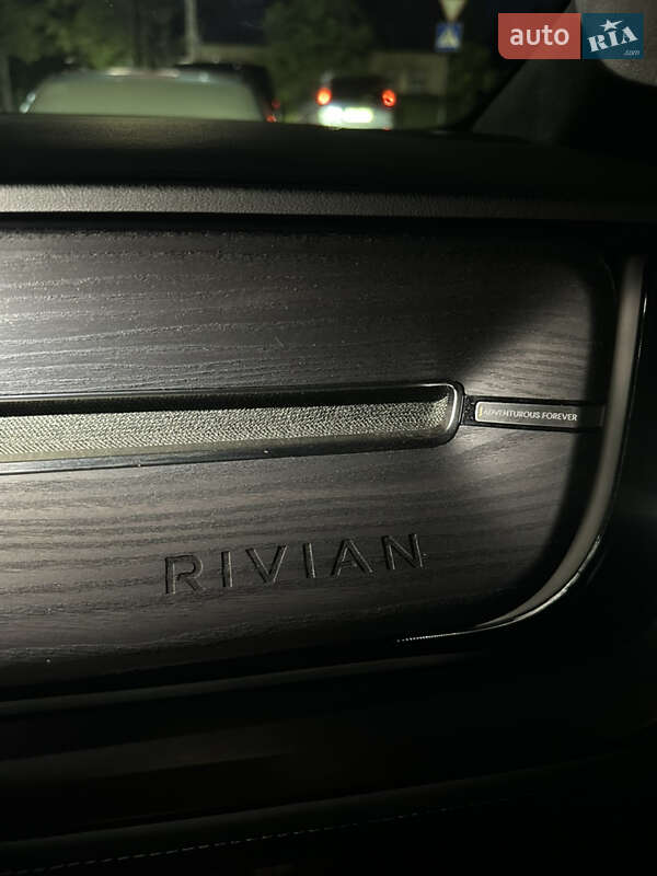 Позашляховик / Кросовер Rivian R1S 2024 в Києві