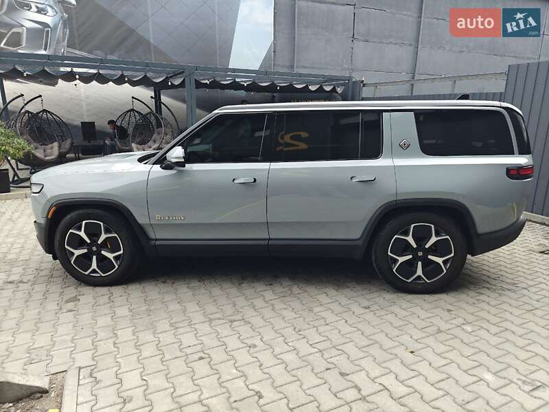 Внедорожник / Кроссовер Rivian R1S 2023 в Киеве