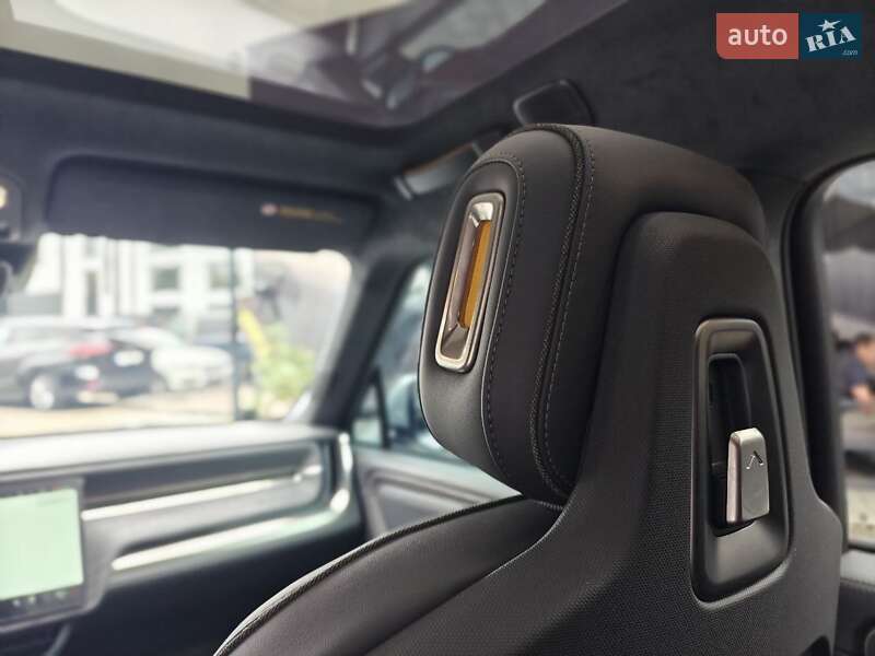 Внедорожник / Кроссовер Rivian R1S 2023 в Киеве