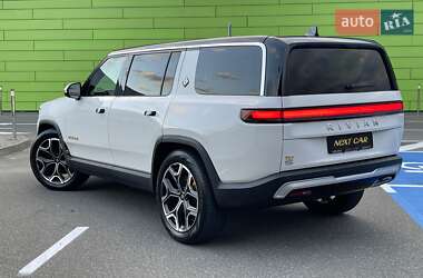 Внедорожник / Кроссовер Rivian R1S 2022 в 