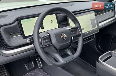 Внедорожник / Кроссовер Rivian R1S 2022 в 