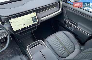 Внедорожник / Кроссовер Rivian R1S 2022 в 