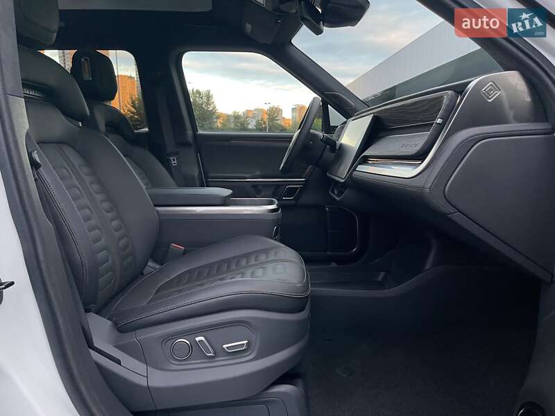 Позашляховик / Кросовер Rivian R1S 2022 в Києві