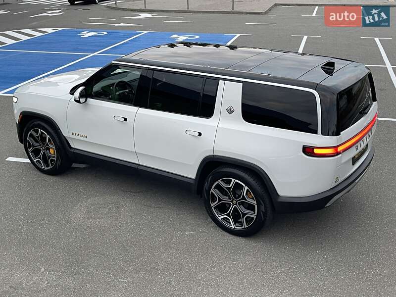 Позашляховик / Кросовер Rivian R1S 2022 в Києві