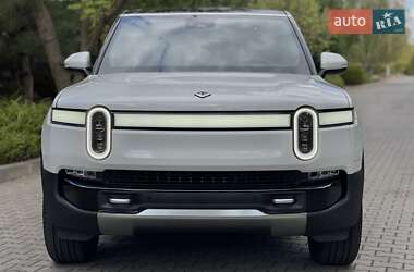 Внедорожник / Кроссовер Rivian R1S 2025 в 
