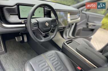 Внедорожник / Кроссовер Rivian R1S 2025 в 