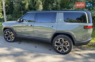 Внедорожник / Кроссовер Rivian R1S 2022 в 