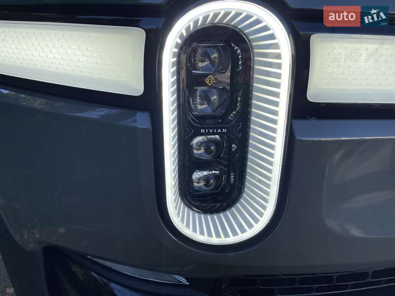 Позашляховик / Кросовер Rivian R1S 2022 в Рівному