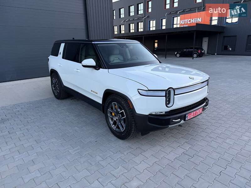 Позашляховик / Кросовер Rivian R1S 2023 в Дубні