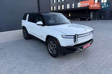 Внедорожник / Кроссовер Rivian R1S 2023 в 