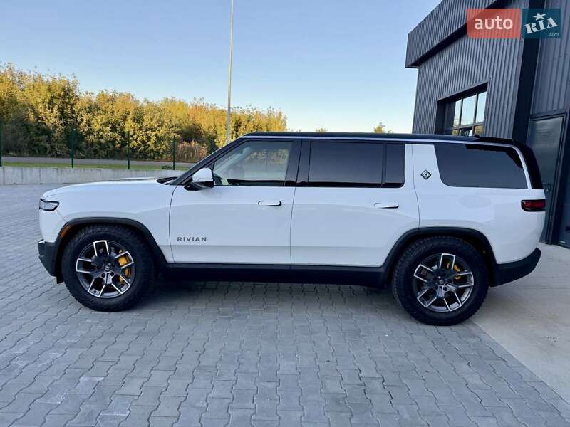 Позашляховик / Кросовер Rivian R1S 2023 в Дубні
