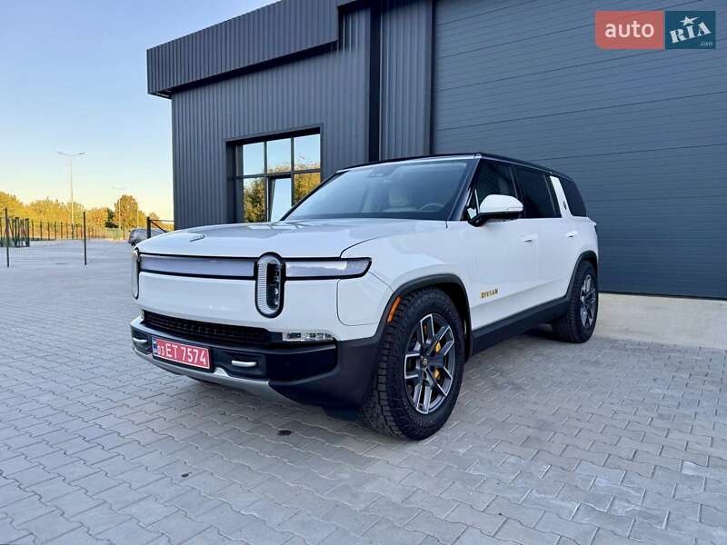 Позашляховик / Кросовер Rivian R1S 2023 в Дубні