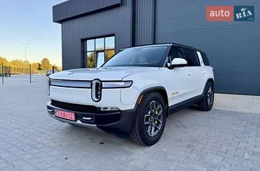 Внедорожник / Кроссовер Rivian R1S 2023 в 