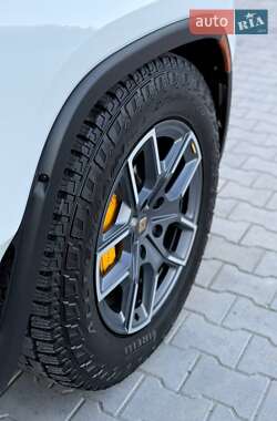 Внедорожник / Кроссовер Rivian R1S 2023 в 