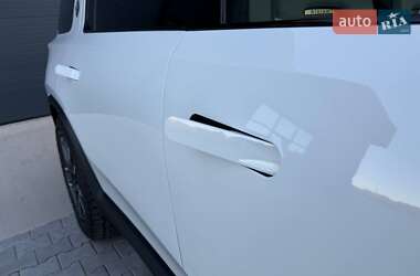 Внедорожник / Кроссовер Rivian R1S 2023 в 