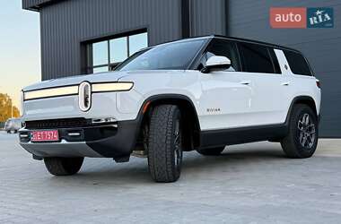 Внедорожник / Кроссовер Rivian R1S 2023 в 