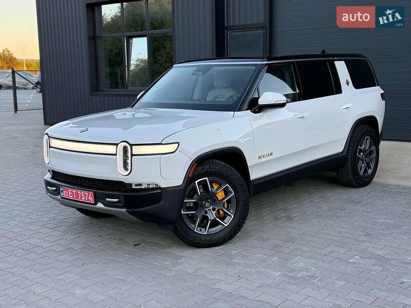 Позашляховик / Кросовер Rivian R1S 2023 в Дубні