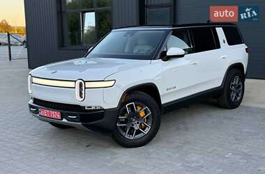 Внедорожник / Кроссовер Rivian R1S 2023 в 