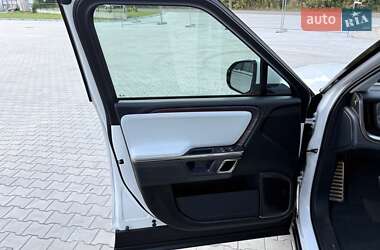 Внедорожник / Кроссовер Rivian R1S 2023 в 