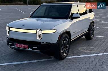Внедорожник / Кроссовер Rivian R1S 2023 в 