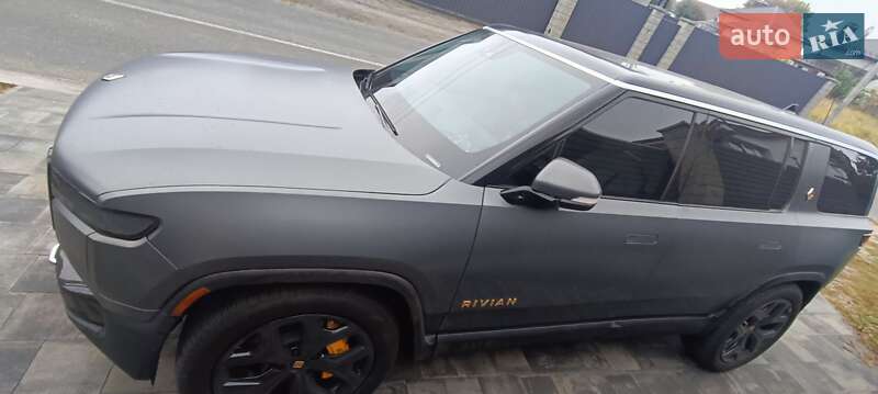Внедорожник / Кроссовер Rivian R1S 2023 в Киеве фото 5 Внедорожник / Кроссовер Rivian R1S 2023 в Киеве