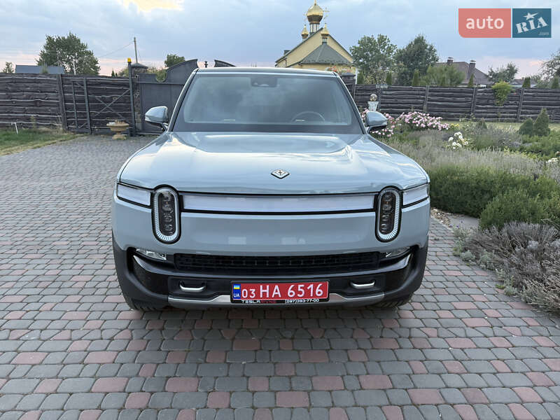 Внедорожник / Кроссовер Rivian R1S 2024 в Луцке