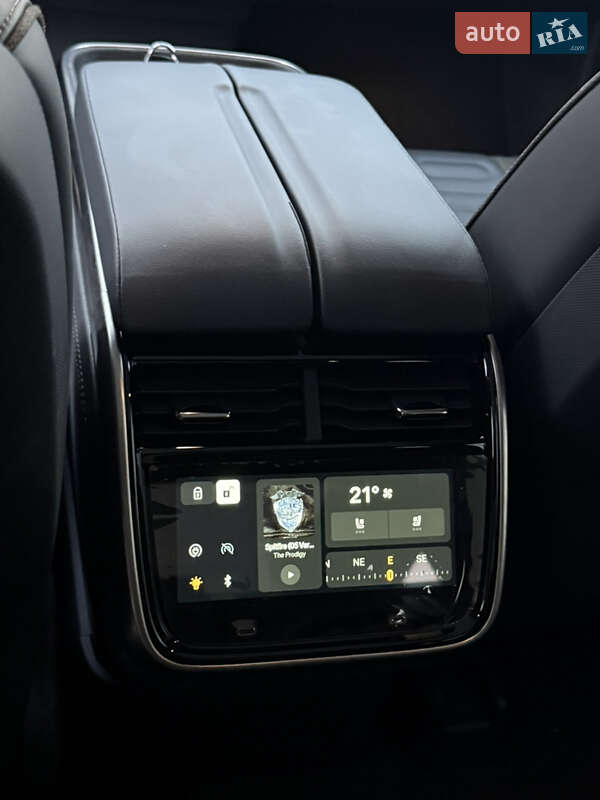 Внедорожник / Кроссовер Rivian R1S 2024 в Луцке