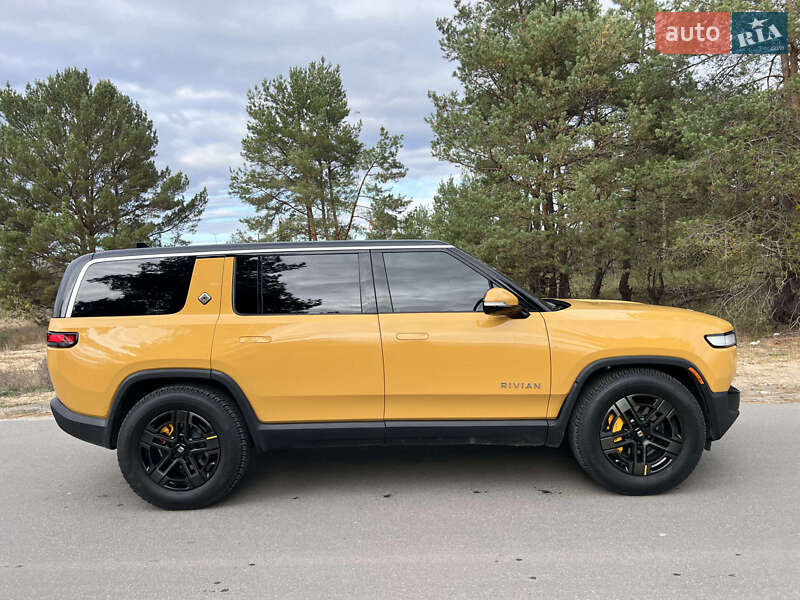 Внедорожник / Кроссовер Rivian R1S 2023 в Киеве