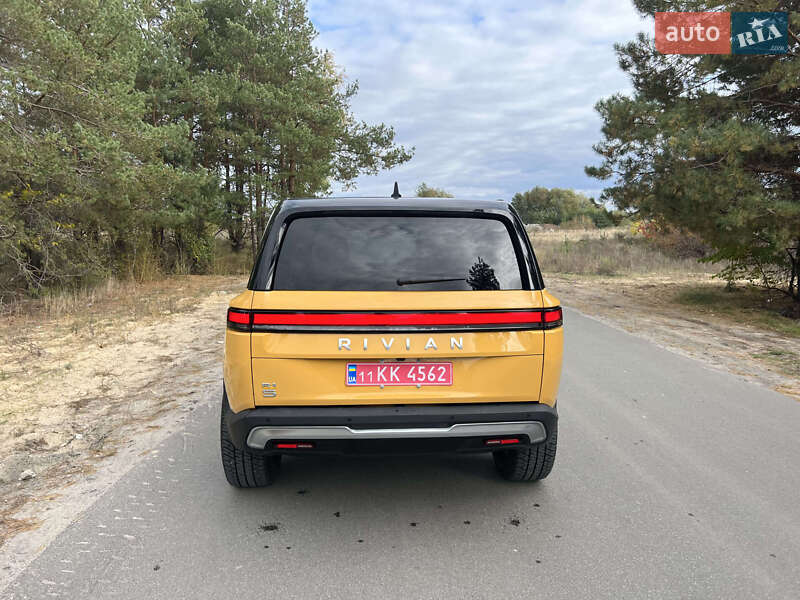 Внедорожник / Кроссовер Rivian R1S 2023 в Киеве