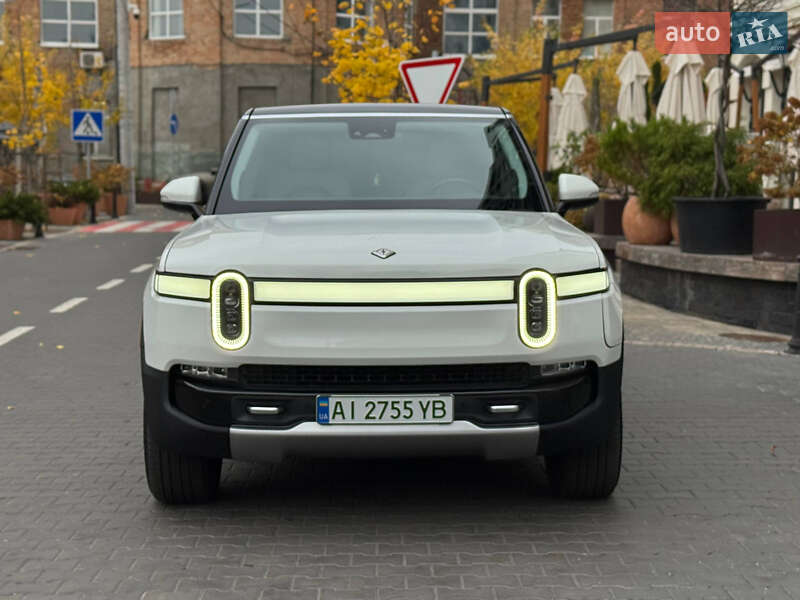 Внедорожник / Кроссовер Rivian R1S 2023 в Белой Церкви