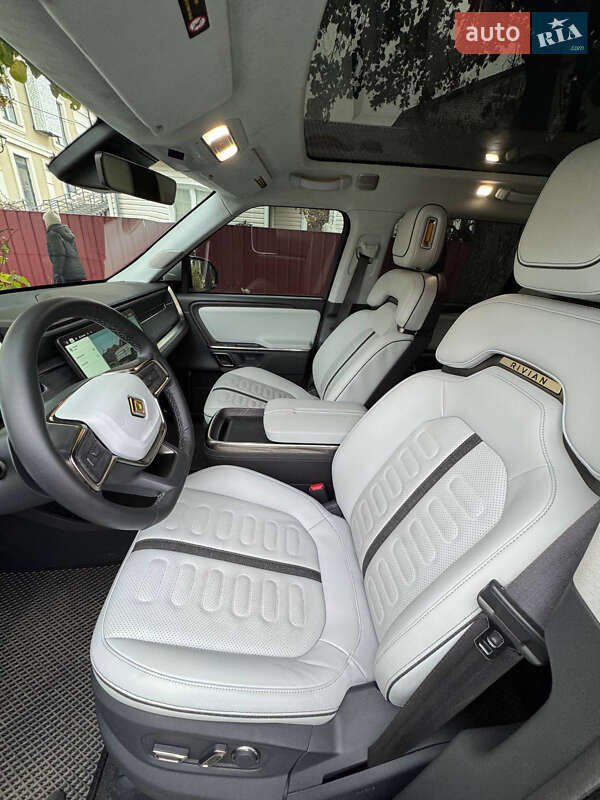 Внедорожник / Кроссовер Rivian R1S 2023 в Белой Церкви