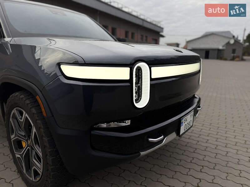 Позашляховик / Кросовер Rivian R1S 2022 в Костопілі