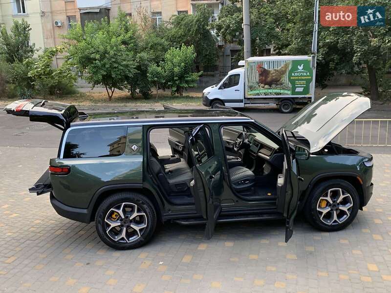 Внедорожник / Кроссовер Rivian R1S 2023 в Одессе фото 21 Внедорожник / Кроссовер Rivian R1S 2023 в Одессе