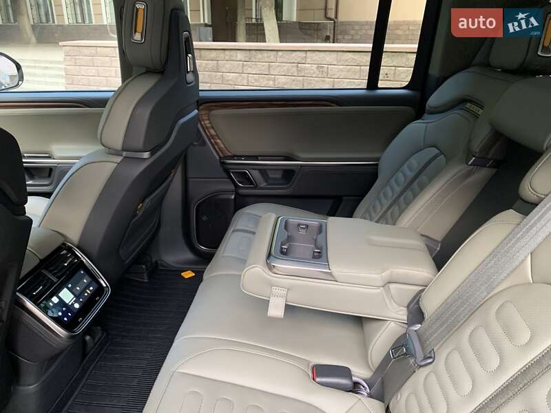 Внедорожник / Кроссовер Rivian R1S 2023 в Одессе фото 41 Внедорожник / Кроссовер Rivian R1S 2023 в Одессе