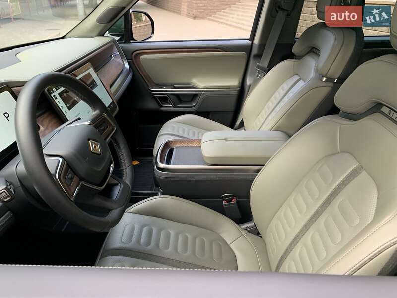 Внедорожник / Кроссовер Rivian R1S 2023 в Одессе фото 35 Внедорожник / Кроссовер Rivian R1S 2023 в Одессе