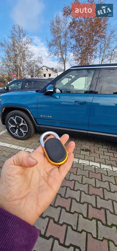 Внедорожник / Кроссовер Rivian R1S 2023 в Одессе фото 45 Внедорожник / Кроссовер Rivian R1S 2023 в Одессе