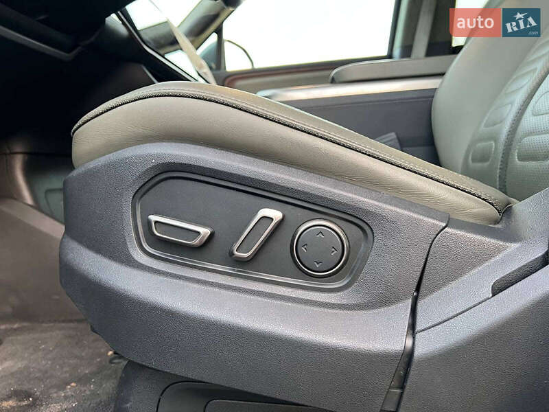 Позашляховик / Кросовер Rivian R1S 2023 в Львові