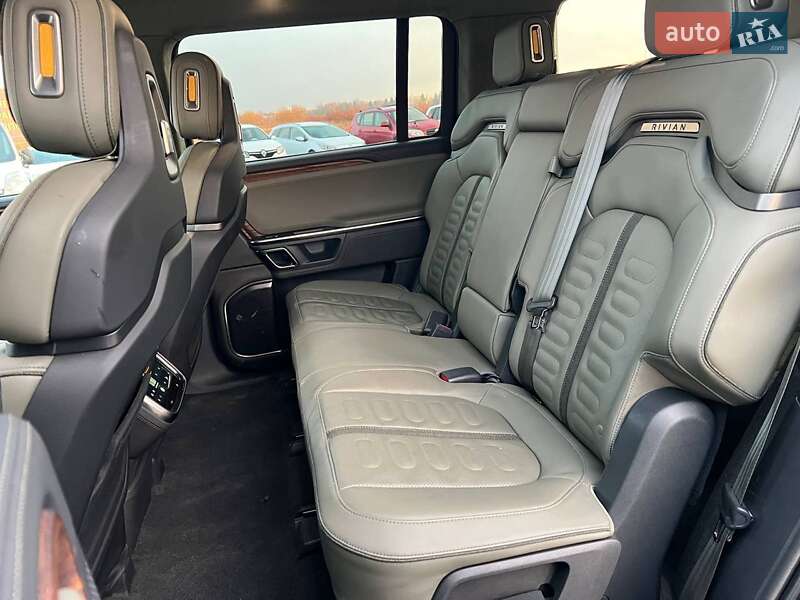 Позашляховик / Кросовер Rivian R1S 2023 в Львові
